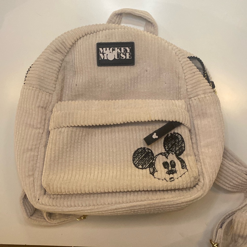Super cute corduroy Disney Mickey Mouse mini backpack 🖤